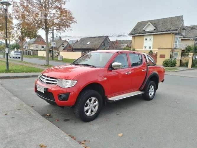 Vendo Camioneta Mitsubishi L200