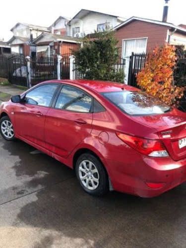 Hyundai accent 2011