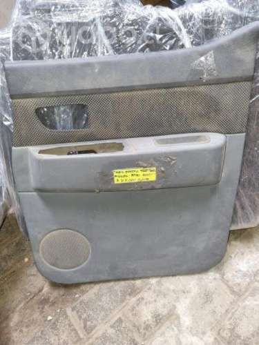 Tapiz puerta trasera derecha mazda bt50 2011