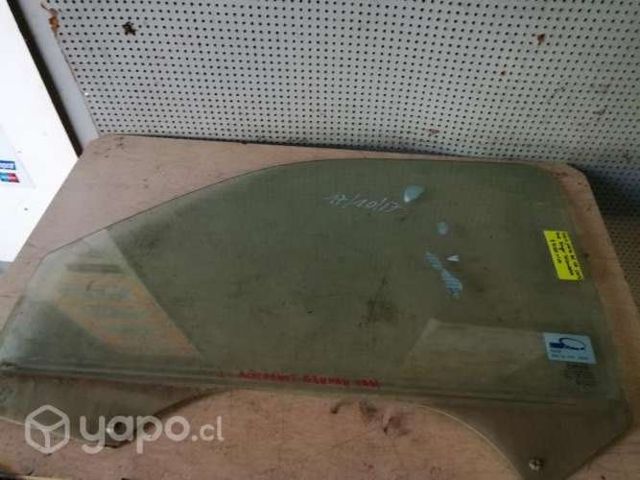 Vidrio puerta delantero izq Ford Ranger 2007-12