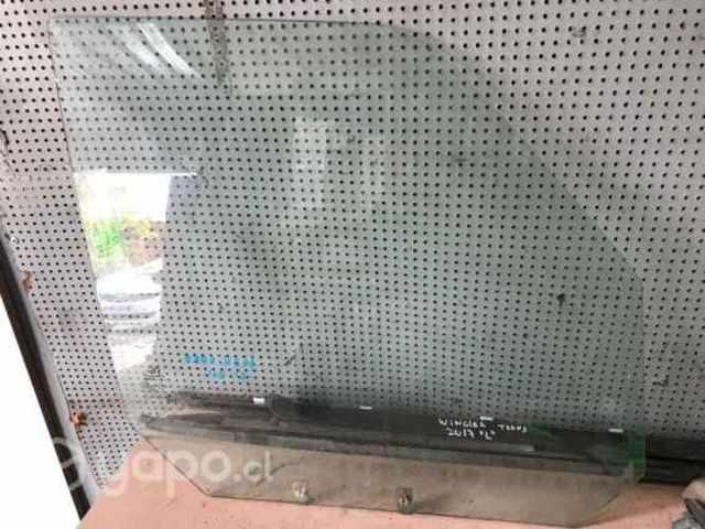 Vidrio puerta trasero der Ford Ranger 2.5 Tailand