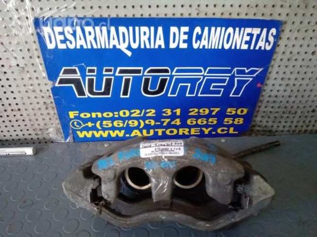 Caliper delantero izquierdo Ford Transit 2017-2020