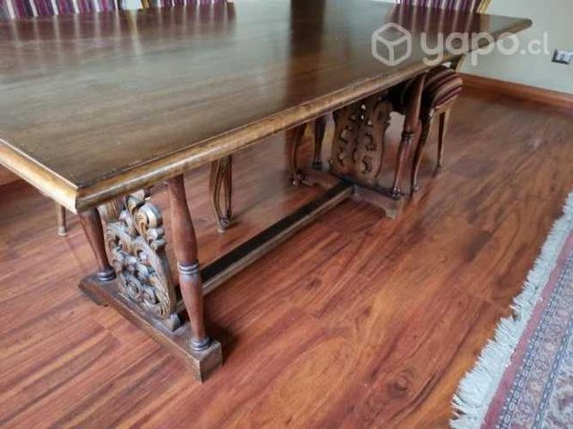 Mesa Comedor Tallada