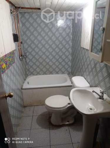 Pieza con baño y entrada Independiente