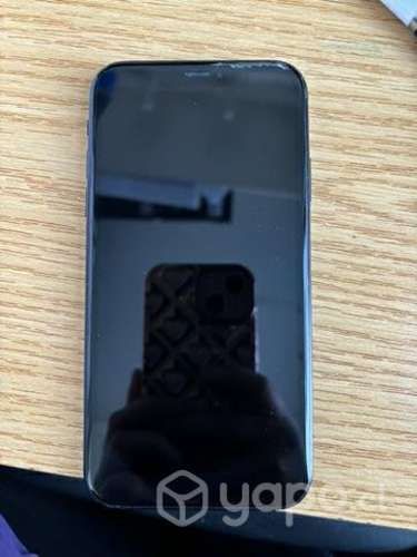 Teléfono iPhone XR