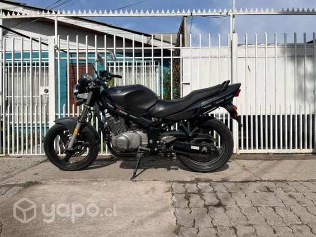 Vendo suzuki gs 500 2017