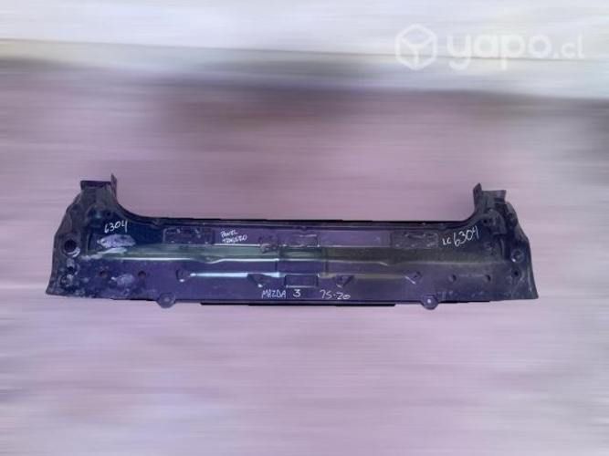 Panel trasero mazda 