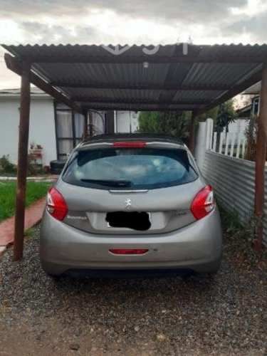 PEUGEOT 208 ALLURE 1.4  2013