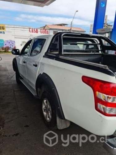 Se vende camioneta único dueño
