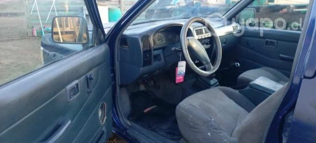 Se vende Camioneta Nissan D21