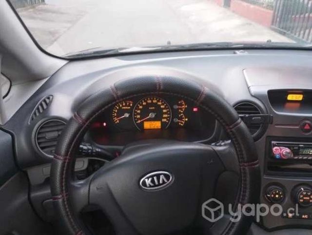 Kia carens suv