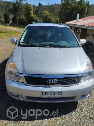 Kia Grand Carnival 2010
