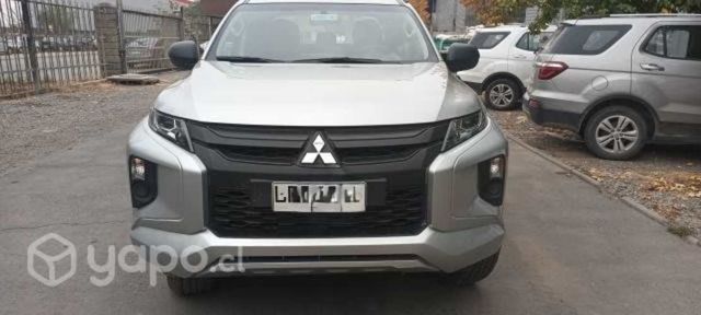 Mitsubishi l200 2020