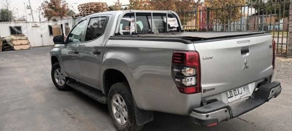 Mitsubishi l200 2020