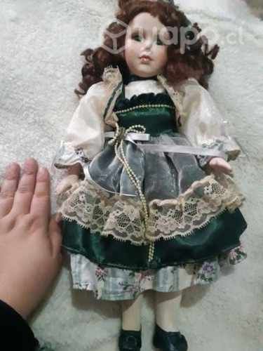 Muñeca porcelana