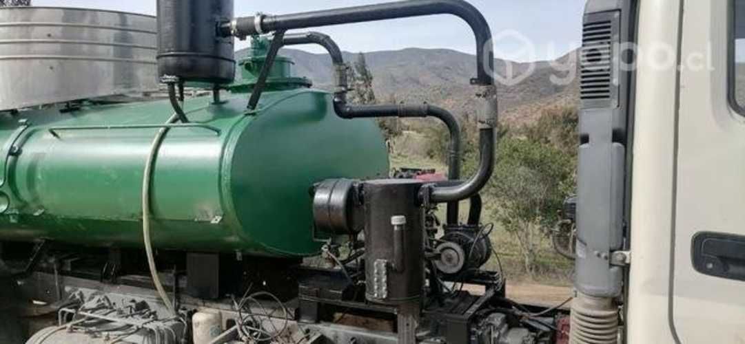 Camión limpia fosas fotón aurmark 10/15