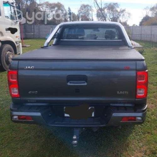 Vendo camioneta Jac T8 4x4