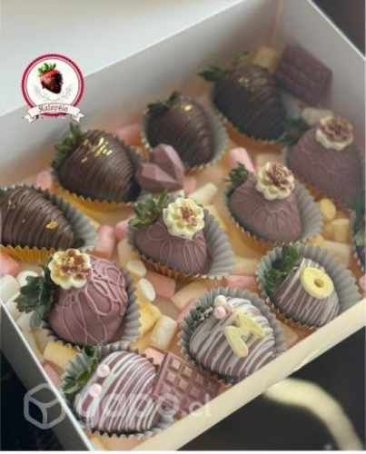 Box frutillas bañadas en chocolate