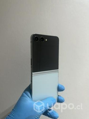 Samsung Galaxy Z Flip 5 usado en buen estado