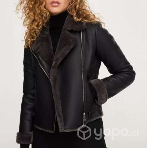 Chaqueta Negra Cuero Mango