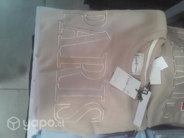 Lindos polerones y sweaters nuevos