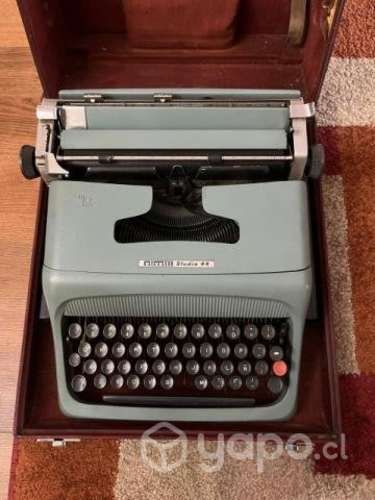 Máquina de escribir Olivetti