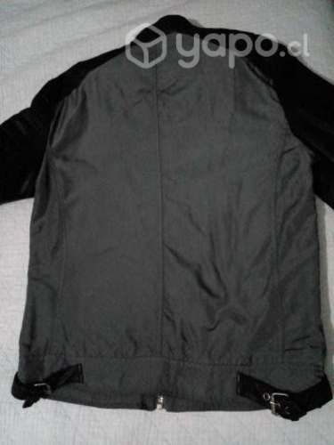 Chaqueta estilo motoquera jjo