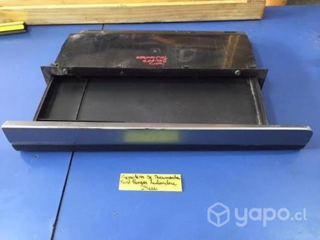 Guantera superior tablero Ford Ranger 2.5