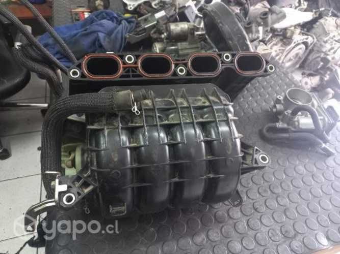 Múltiple de admisión Toyota rav4 2014. 2.0