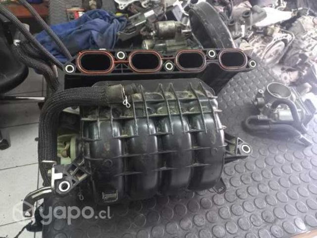 Múltiple de admisión Toyota rav4 2014. 2.0