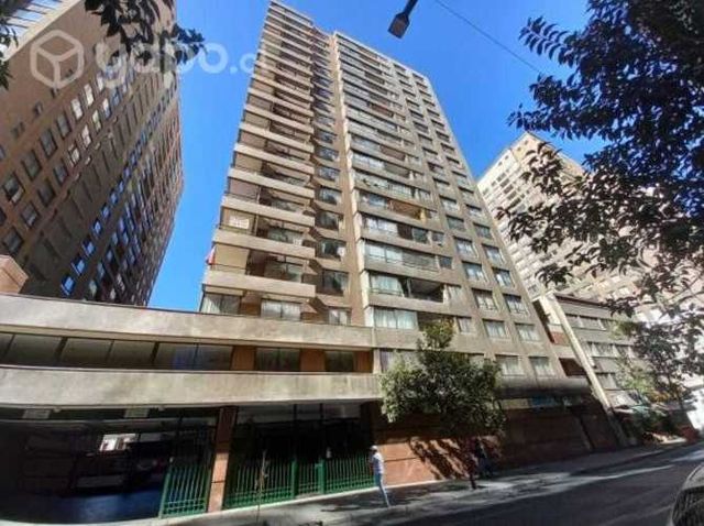 Vendo departamento Catedral con Teatinos Santiago