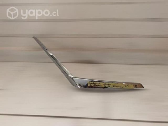 Bisel de máscara Lh Nissan kicks 2020-2023