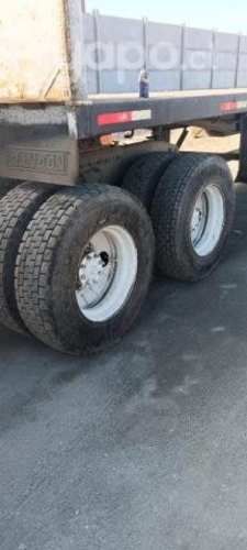 Tracto-camión freightliner cl120 + rampla