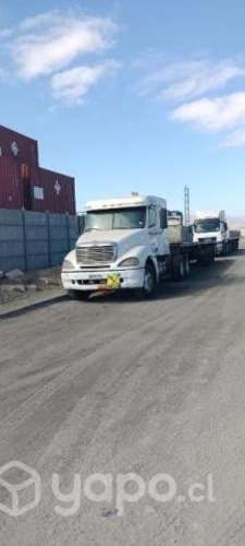 Tracto-camión freightliner cl120 + rampla