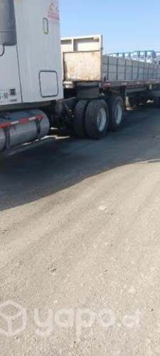 Tracto-camión freightliner cl120 + rampla