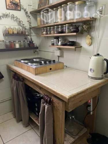 Mesón de cocina + encimera eléctrica