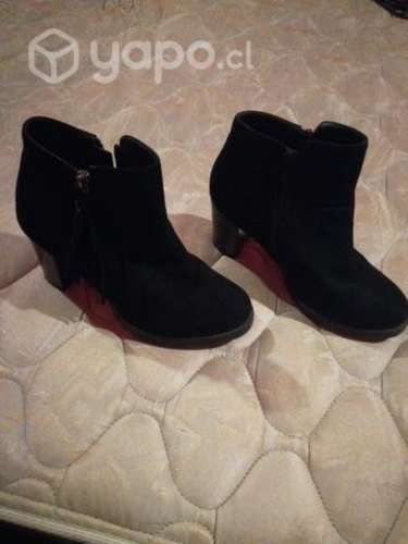 Botines negros