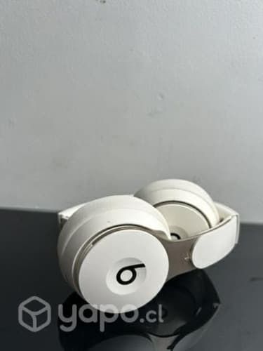 Beats solo pro wireless