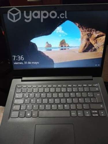 Notebook lenovo semi nuevo