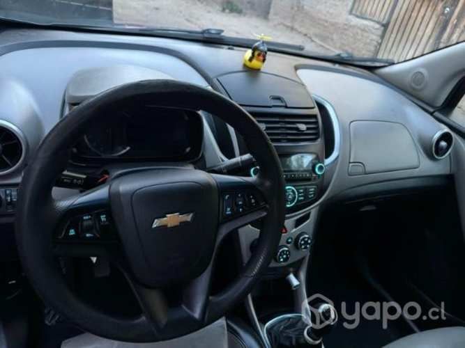 Se vende chevrolet tracker full año 2014