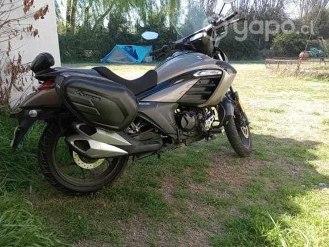 Suzuki Intruder 2021