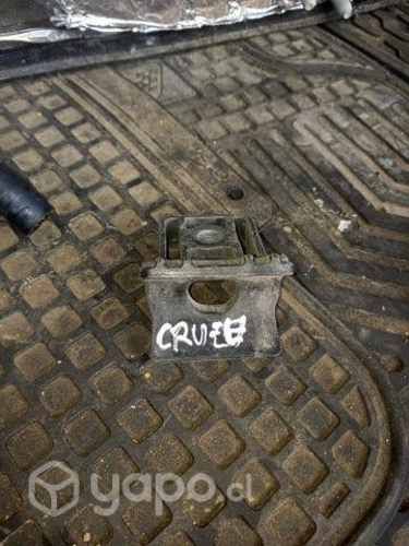 Chevrolet cruze soporte radiador original envio