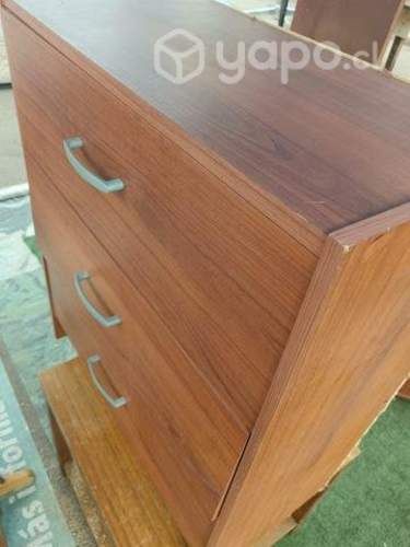 Comoda 3 cajón buen estado