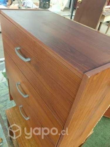 Comoda 3 cajón buen estado