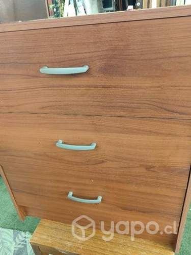Comoda 3 cajón buen estado