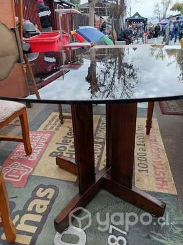 Mesa madera con cubierta de vidrio