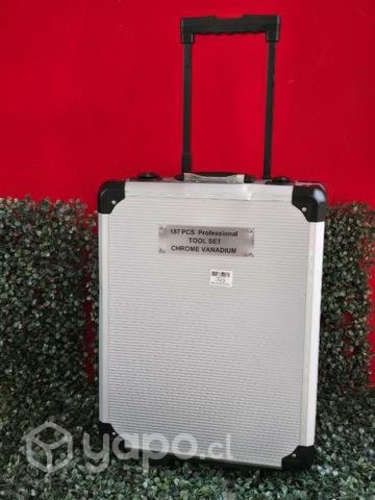 Practica maleta de herramientas y dados 187p