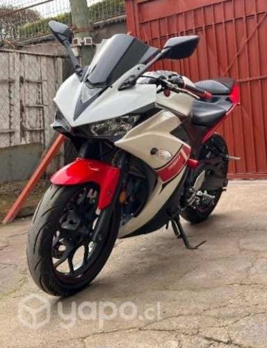 Yamaha R3 2017