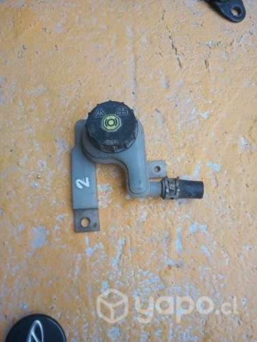 Mazda 2 deposito liquido de frenos envio regs