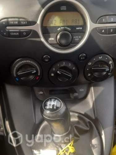 Mazda 2 2009